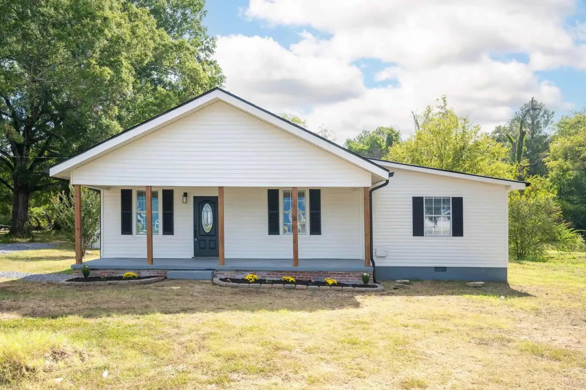 1522 Happy Valley Rd, Rossville, GA