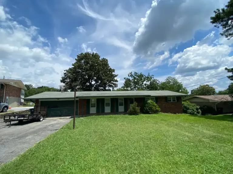 1407 Clearpoint Dr, Hixson, TN