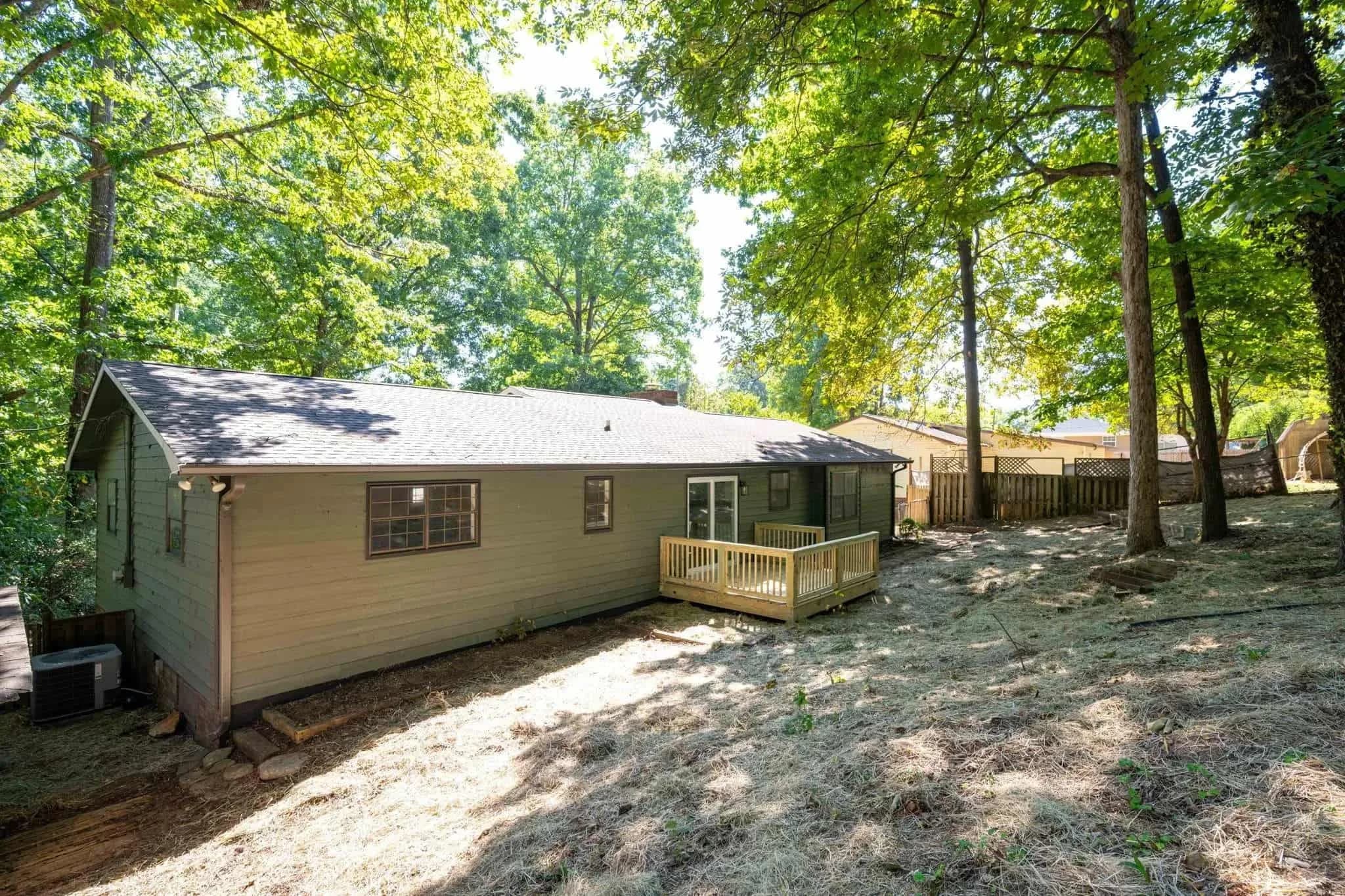 107 Briarwood Dr, Dalton, GA
