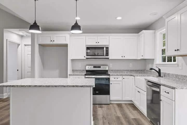 2221 Eaton Drive SE, Dalton, GA