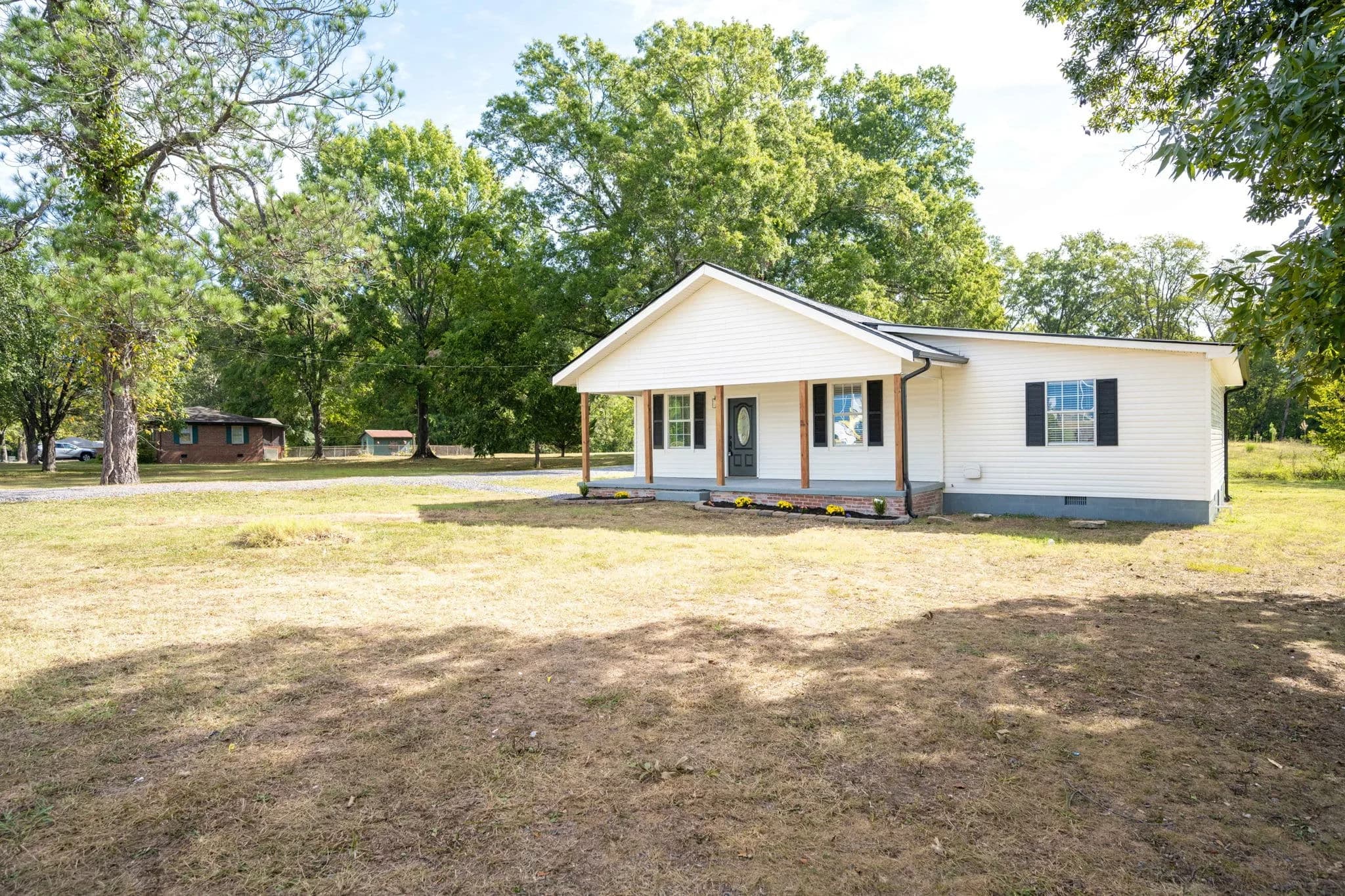 1522 Happy Valley Rd, Rossville, GA