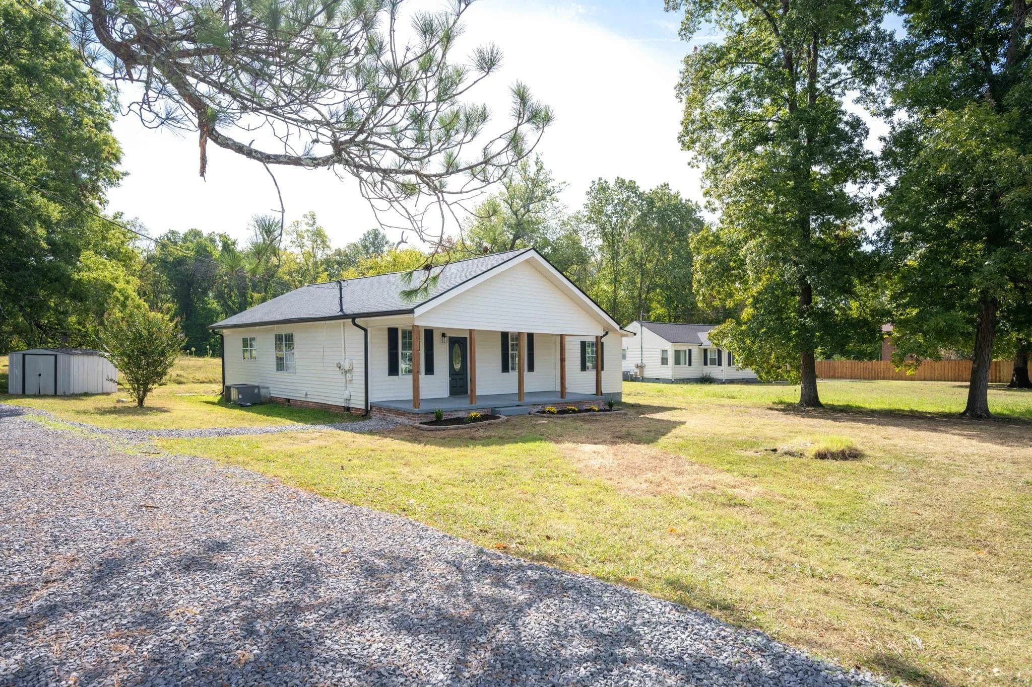 1522 Happy Valley Rd, Rossville, GA