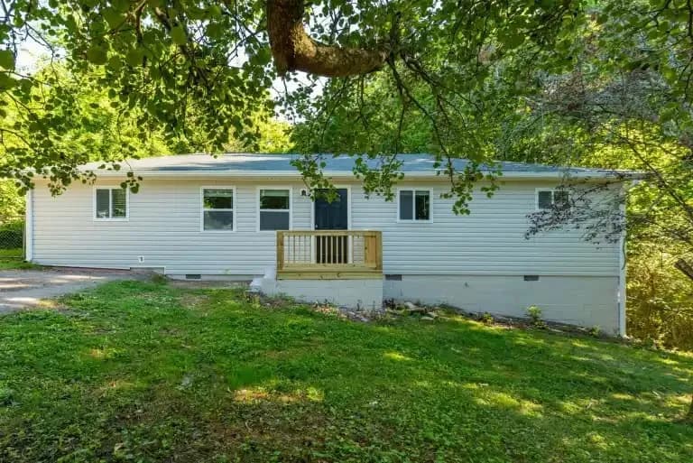 29 Fine St, Rossville, GA
