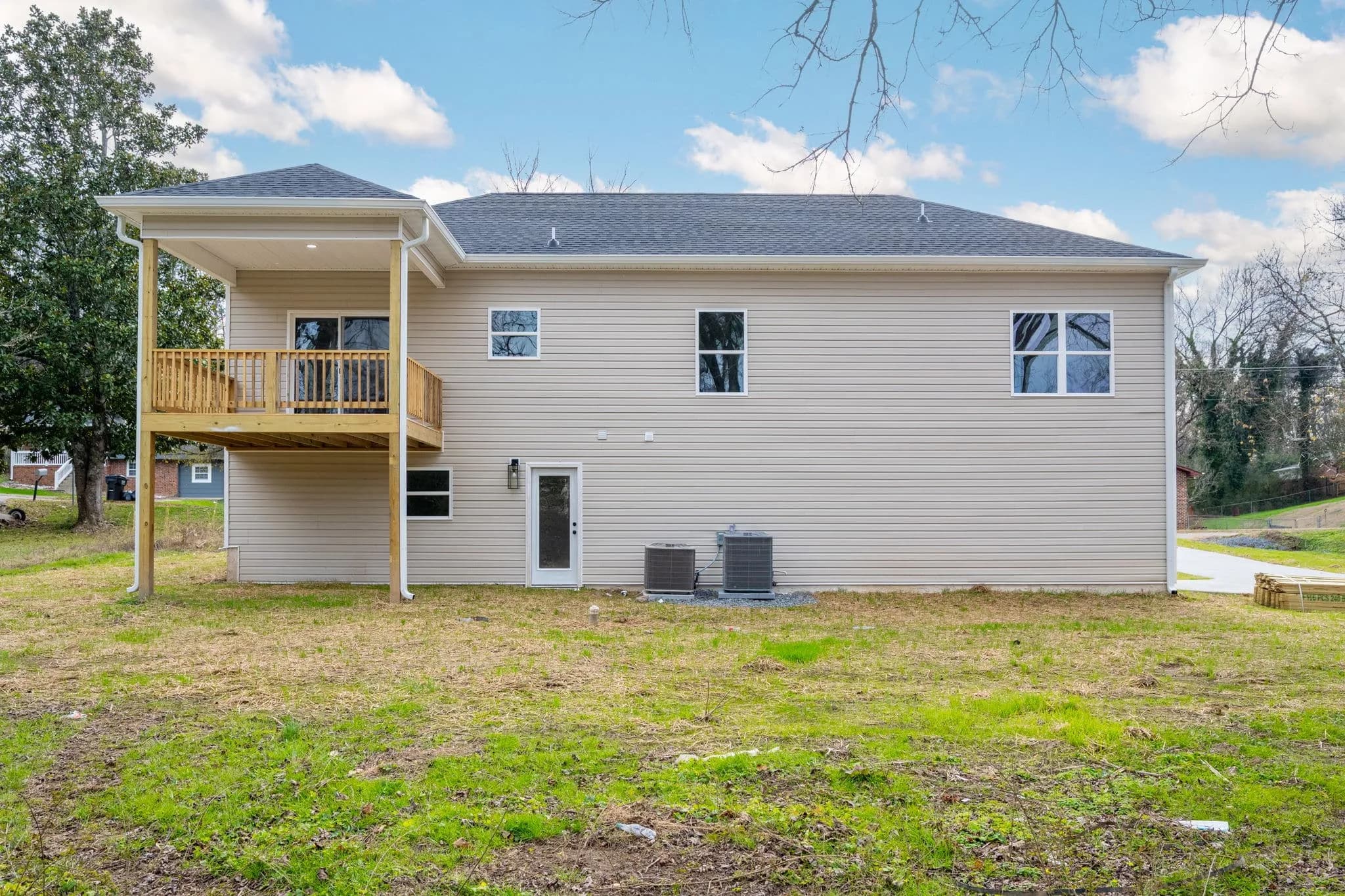 607 Corbley Rd, Rossville, GA
