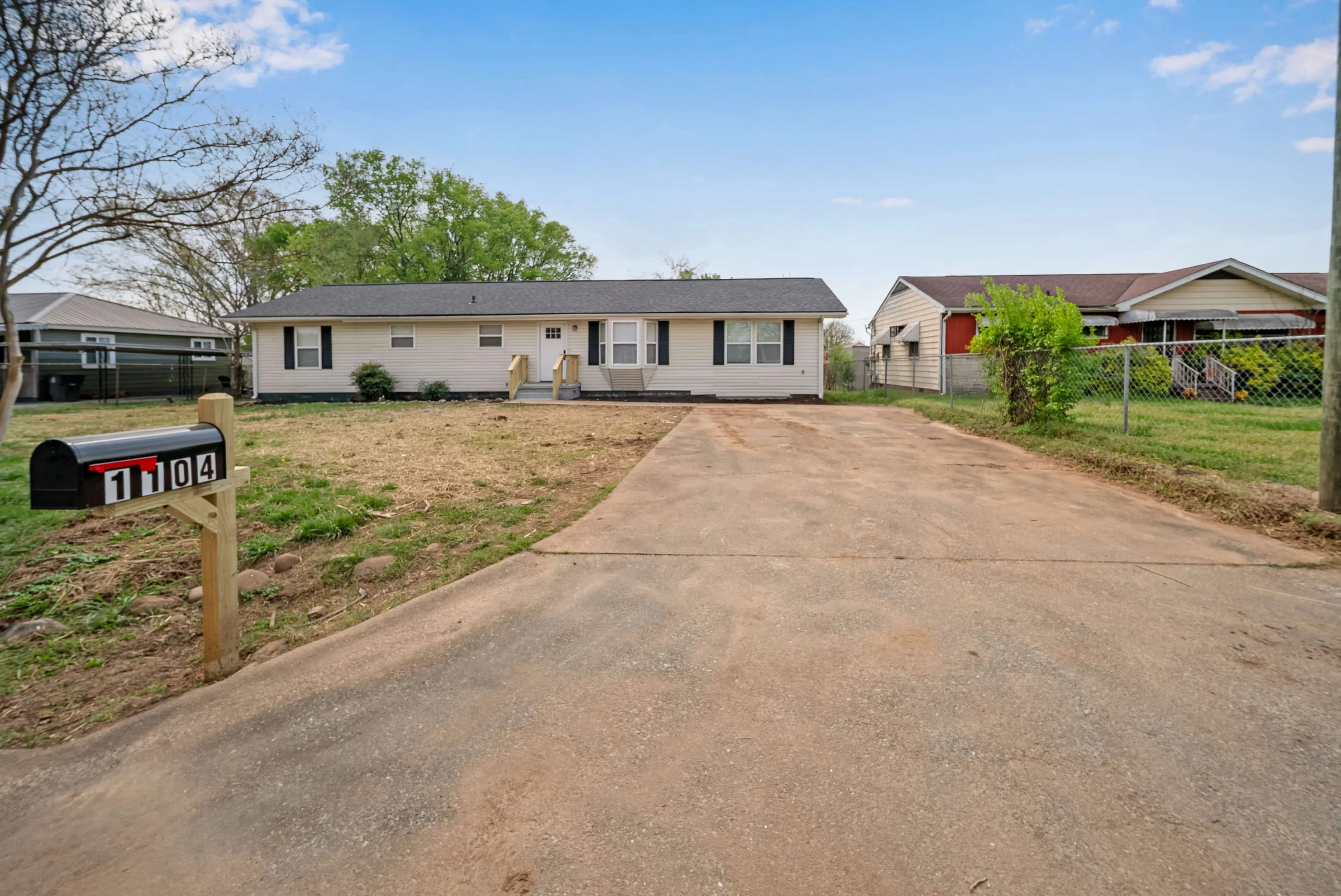 1104 Queens Dr, Chattanooga, TN
