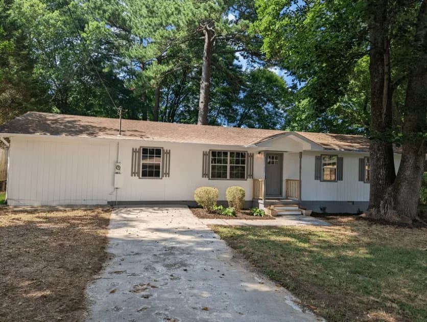 1326 Fernwood, Dr LaFayette, GA