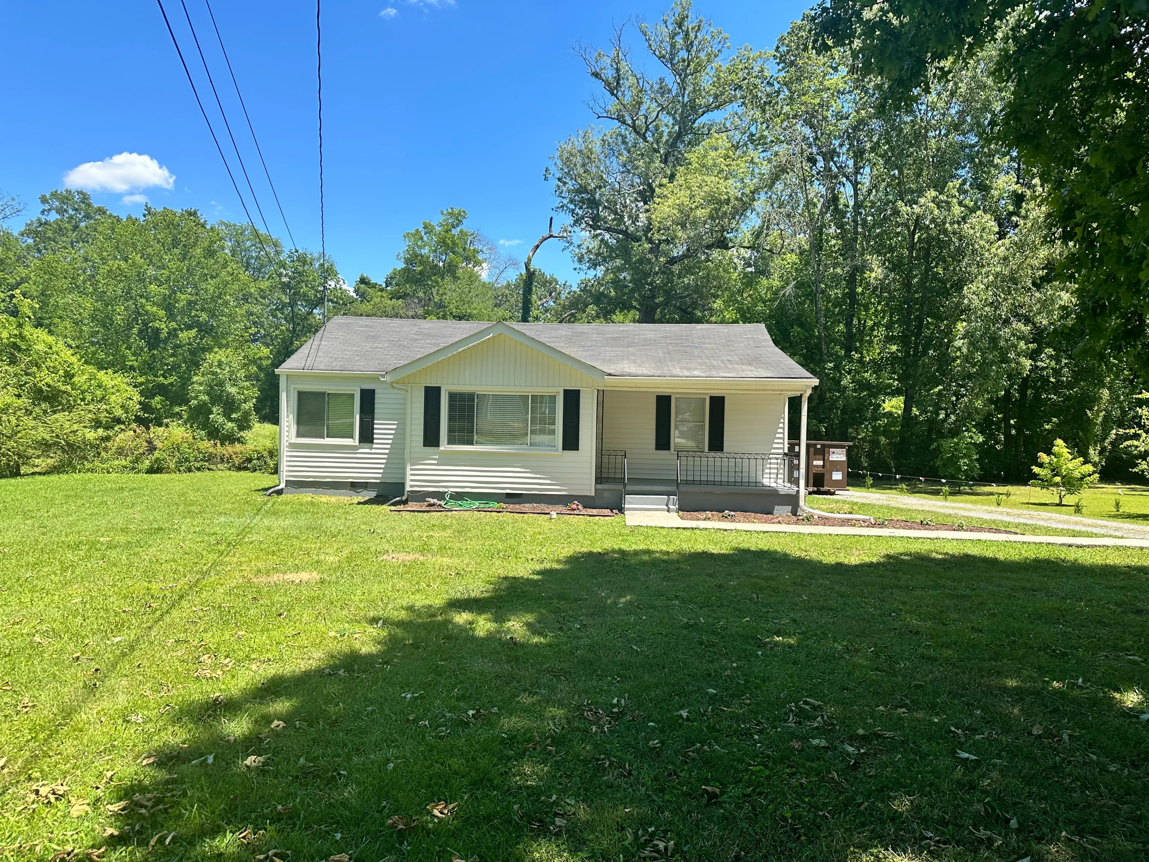 1524 Happy Valley Rd, Rossville, GA