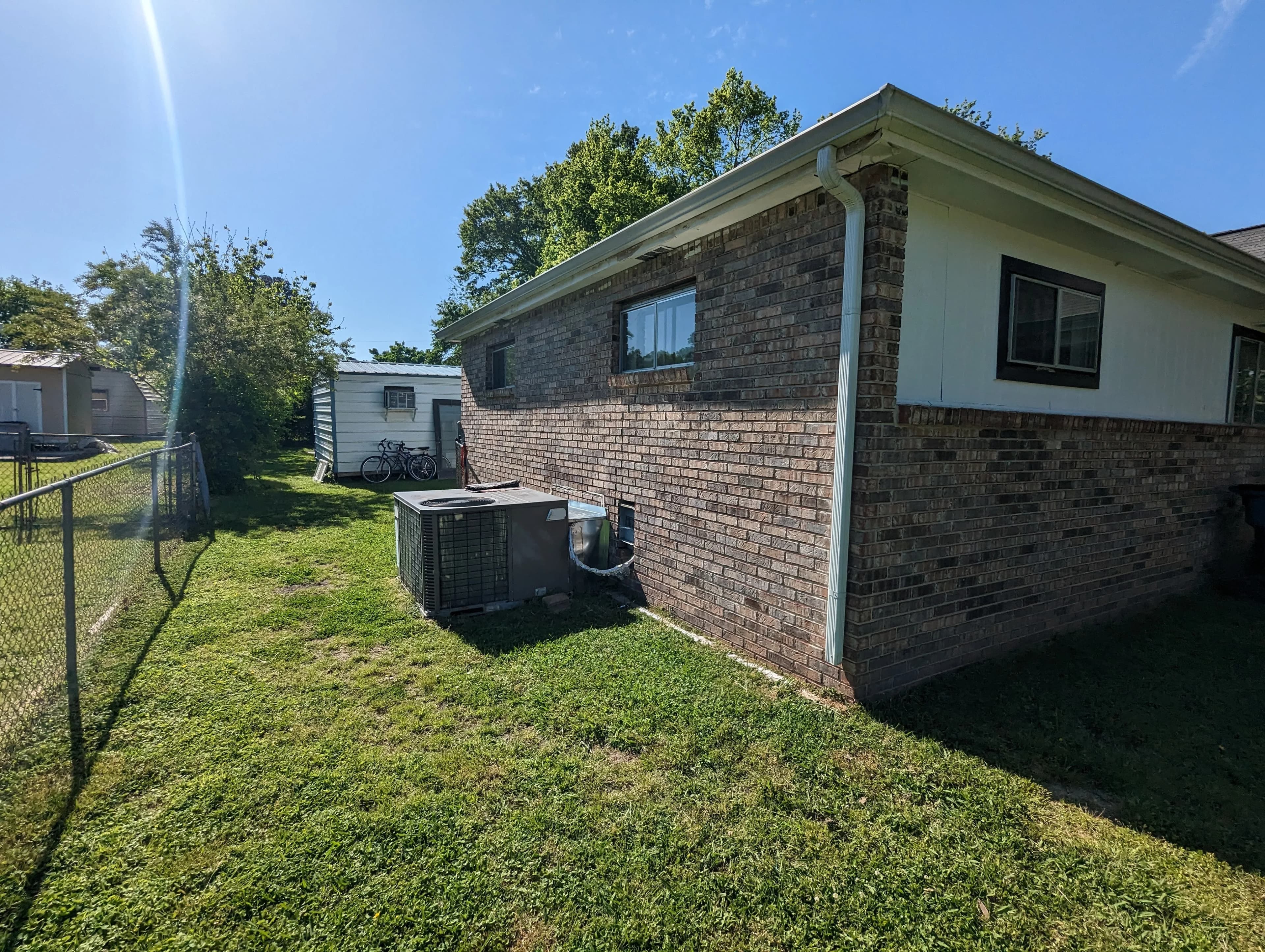 1321 E Sherry Dr, Rossville, GA