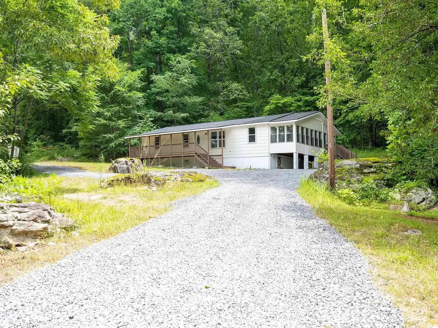 2670 Salem Valley Rd, Ringgold, GA